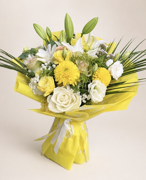 Lemon White Lily Buket